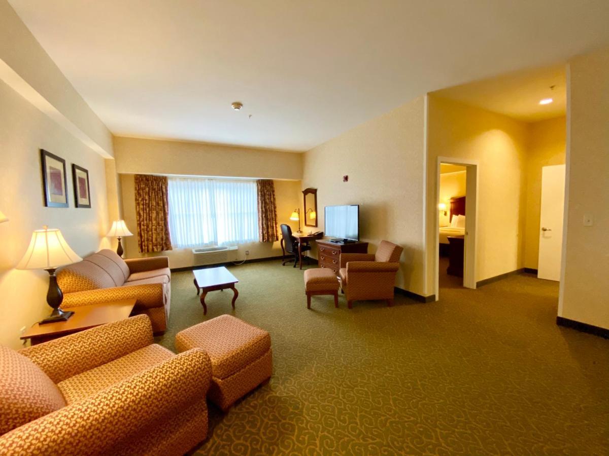 Maine Evergreen Hotel, Ascend Hotel Collection Augusta Bagian luar foto