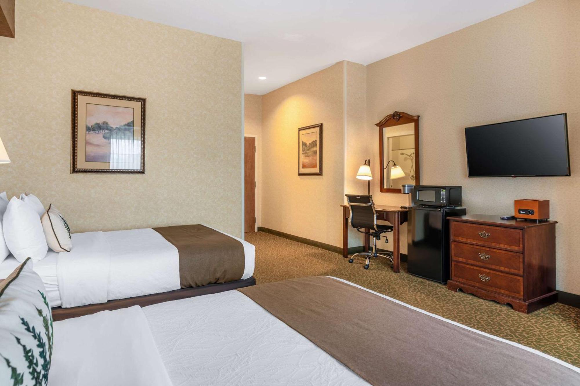Maine Evergreen Hotel, Ascend Hotel Collection Augusta Bagian luar foto